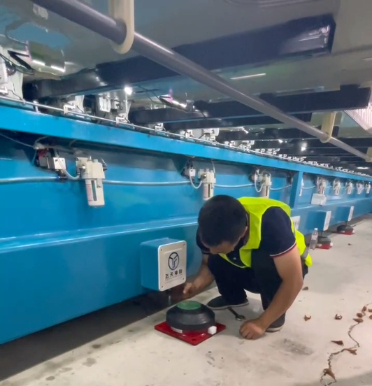 东莞绣花机隔振