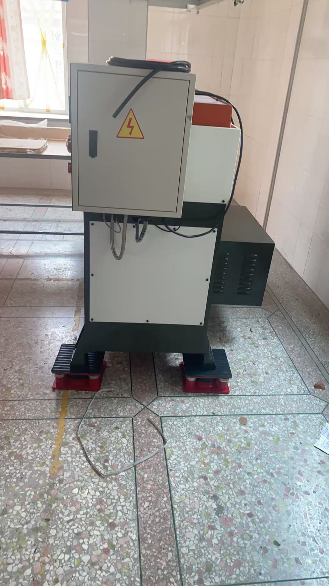 HFD-B空气液压减振器